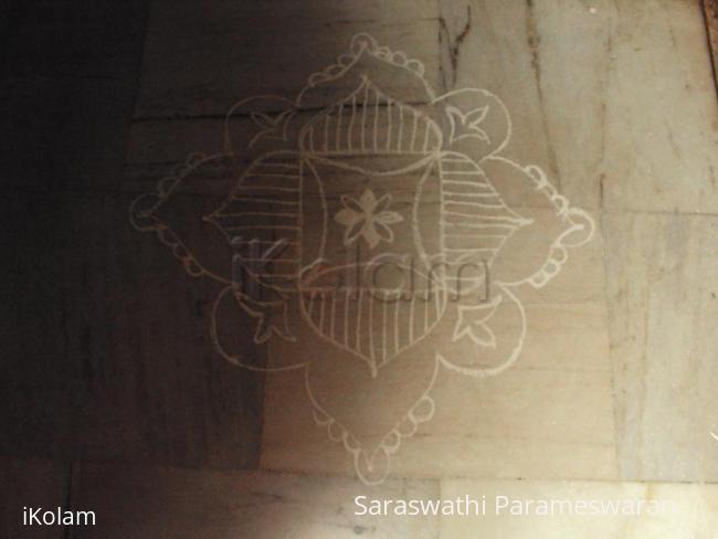 Rangoli: Friday Padi Kokam