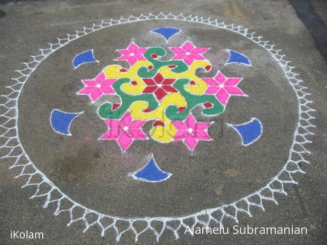 Rangoli: kili mooku kolam Rangoli: kili mooku kolam