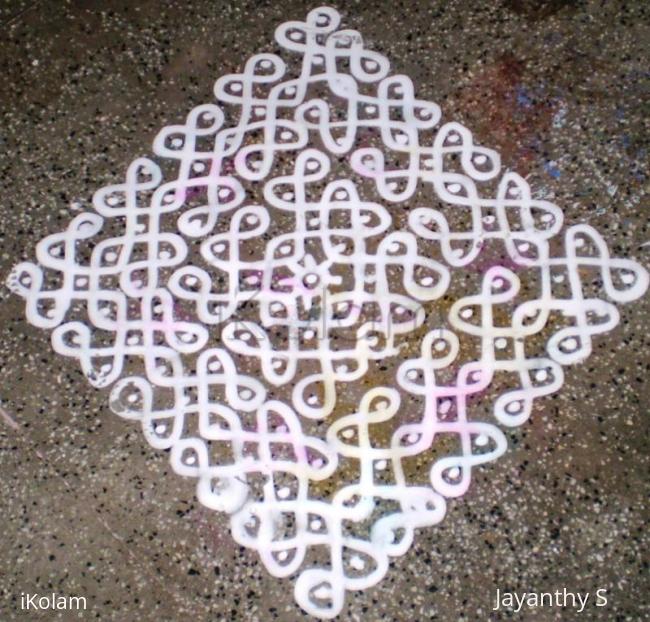 Rangoli: Chuzhi-kolam