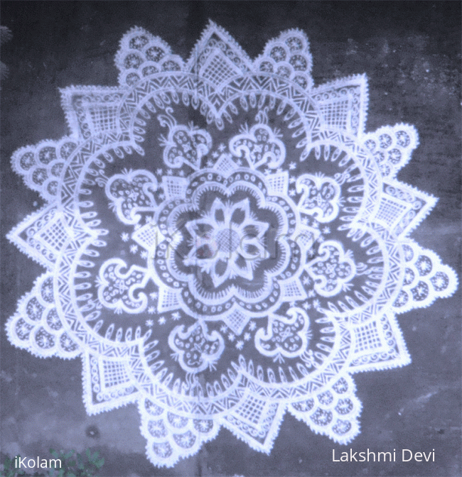 Rangoli: Lacy cutwork rangoli Rangoli: Lacy cutwork rangoli