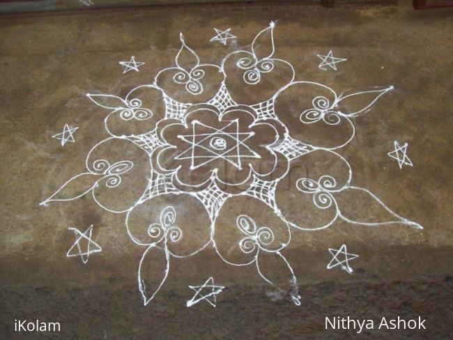 Rangoli: Tube Kolam