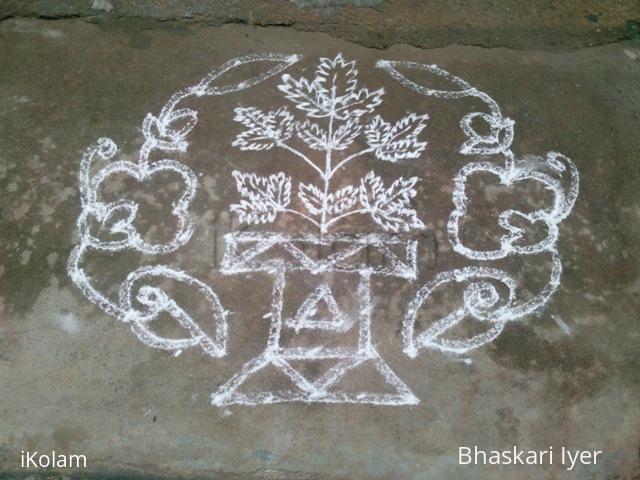 Rangoli: tulasi maadam Rangoli: tulasi maadam