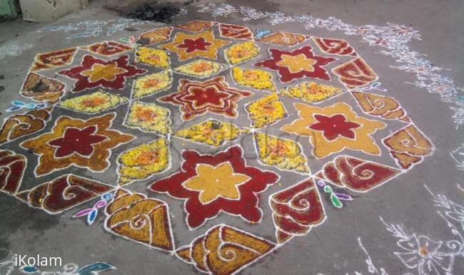 Rangoli: Flowers rangoli Rangoli: Flowers rangoli
