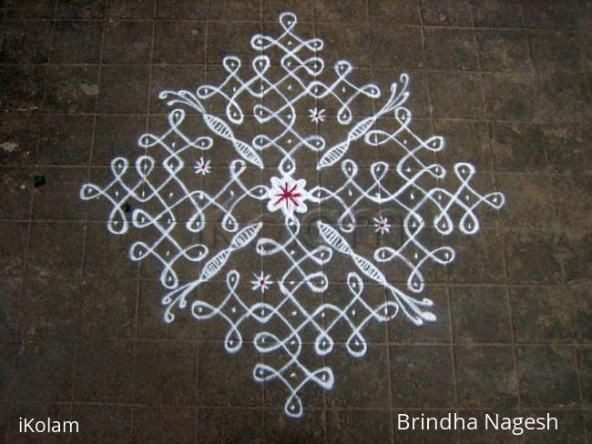 Rangoli: 15 x 1 Kolam no. 1
