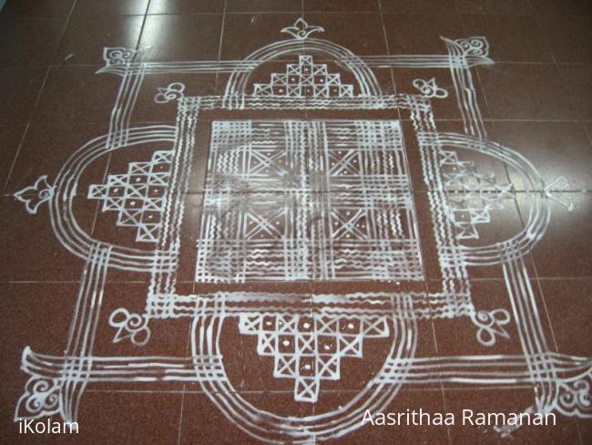 Rangoli: my work 2 -- padi kolam