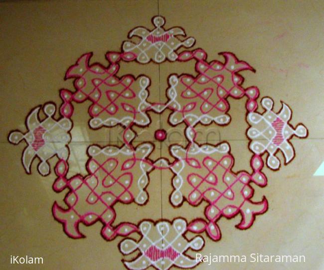 Rangoli: Chikku Padikkolam Rangoli: Chikku Padikkolam