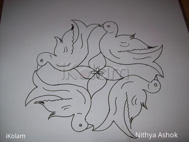 Rangoli: Bird Kolam
