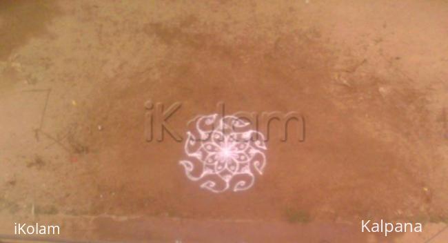 Rangoli: simple kolam
