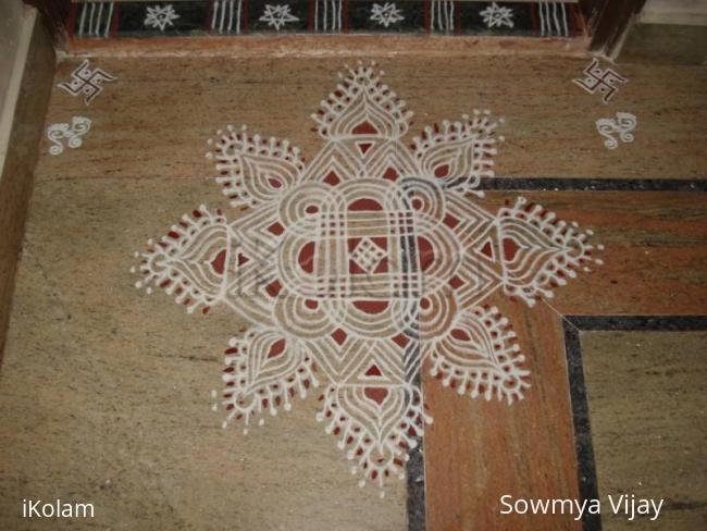 Rangoli: Margazhi kolam-3 Rangoli: Margazhi kolam-3