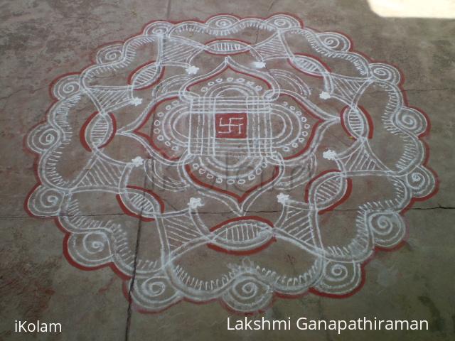 Rangoli: Aadi velli kolam2