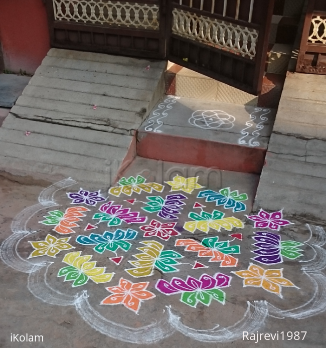 Rangoli: Margazhi kolam