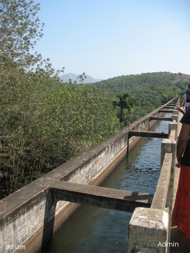 Mathur aqueduct - waterchannel.jpg