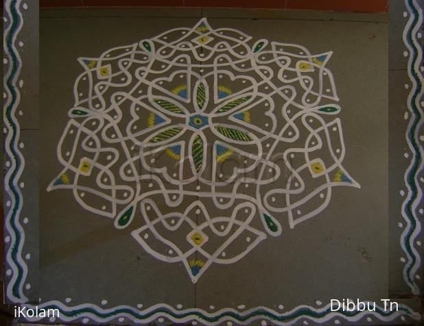 Rangoli: Chikku Kolam