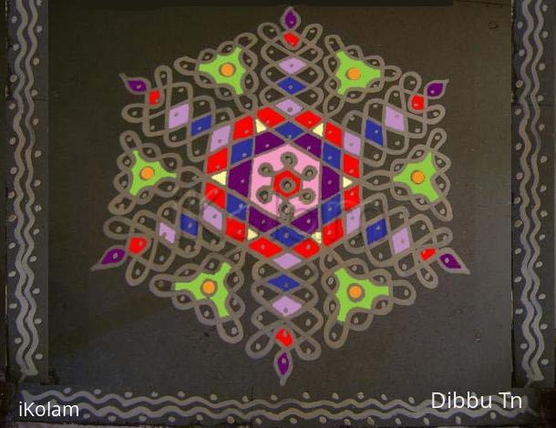 Rangoli: Chikku Maakolam