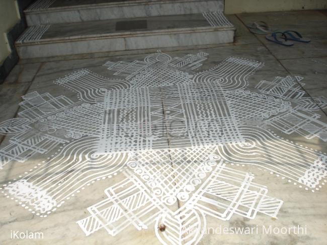 Rangoli: free hand kolam