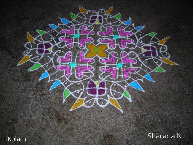 Rangoli: Dotted chikku kolam