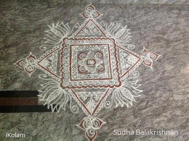 Rangoli: Shravana shukrawara rangavalli 1 Rangoli: Shravana shukrawara rangavalli 1