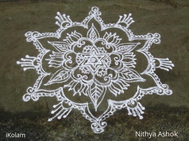 Rangoli: Simple kolam