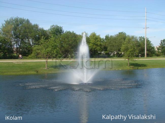 FOUNTAIN - DSC01127.JPG