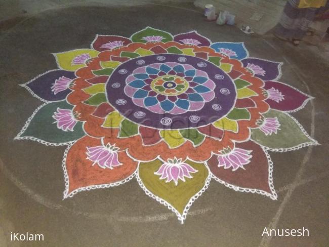 Rangoli: Freehand kolam Rangoli: Freehand kolam