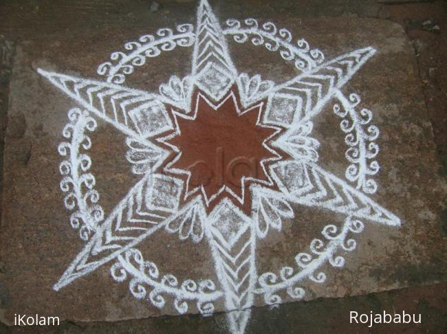 Rangoli: white n kavi2
