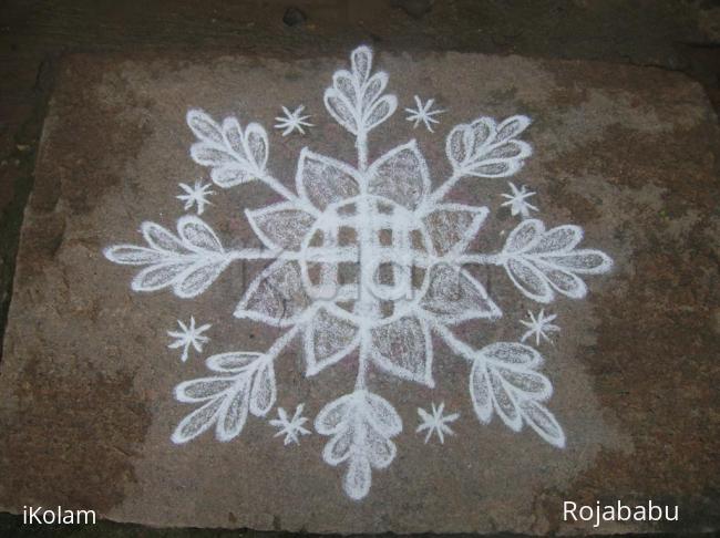 Rangoli: white malligai