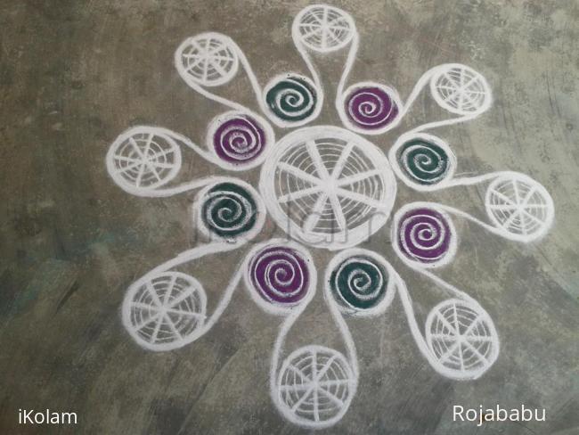 Rangoli: ball kolam