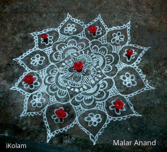 Rangoli: Freehand kolam