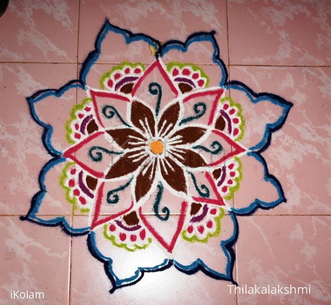 Rangoli: Freehand flower rangoli