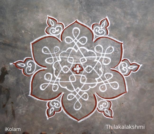 Rangoli: Dotted Flower sikku kolam