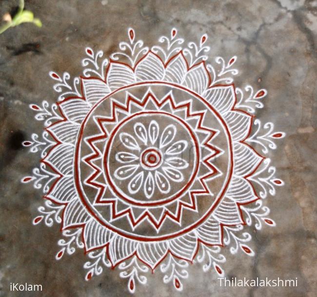 Rangoli: Aadi velli kolam
