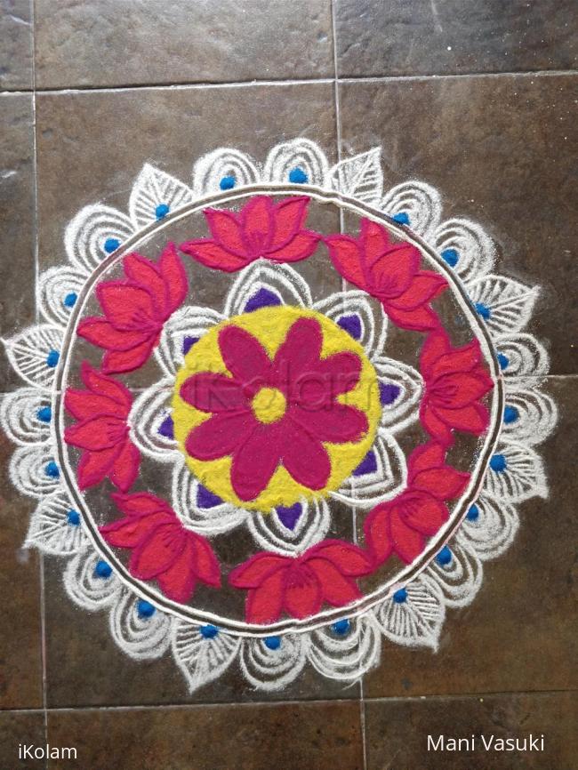 Rangoli: Margazhi kolam Rangoli: Margazhi kolam