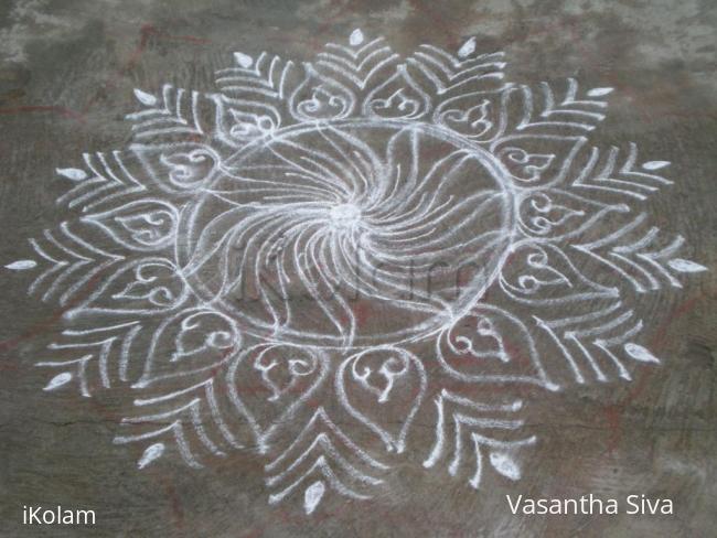 Rangoli: margazhi kolam