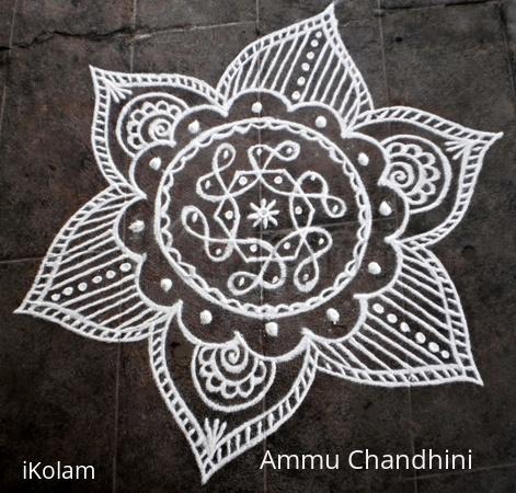 Rangoli: Dotted kolam