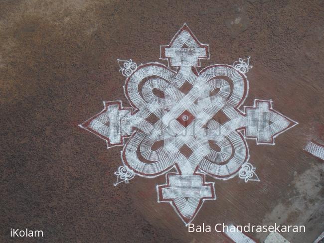 Rangoli: Padi Kolam