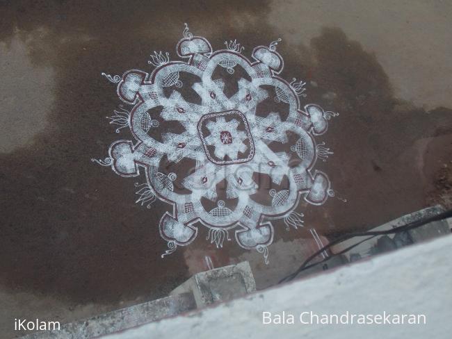 Rangoli: Tamizh Puthandu Padi kolam