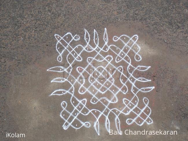 Rangoli: Sikku Kolam