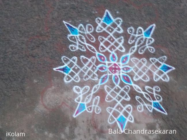 Rangoli: sikku kolam Rangoli: sikku kolam