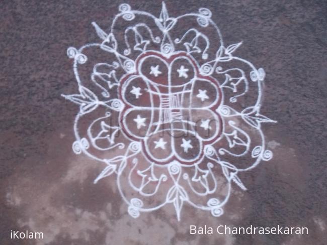 Rangoli: freehand kolam