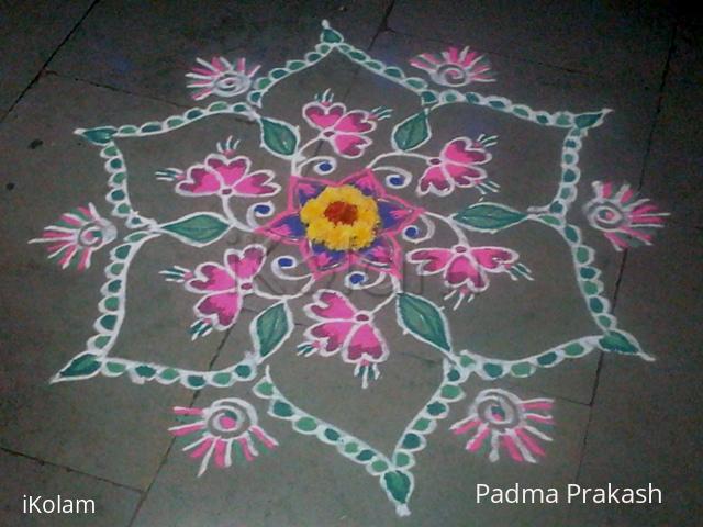Rangoli: Dotted kolam