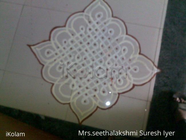 Rangoli: Vijayadasami dotted kolam 