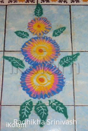 Rangoli: flower kolam