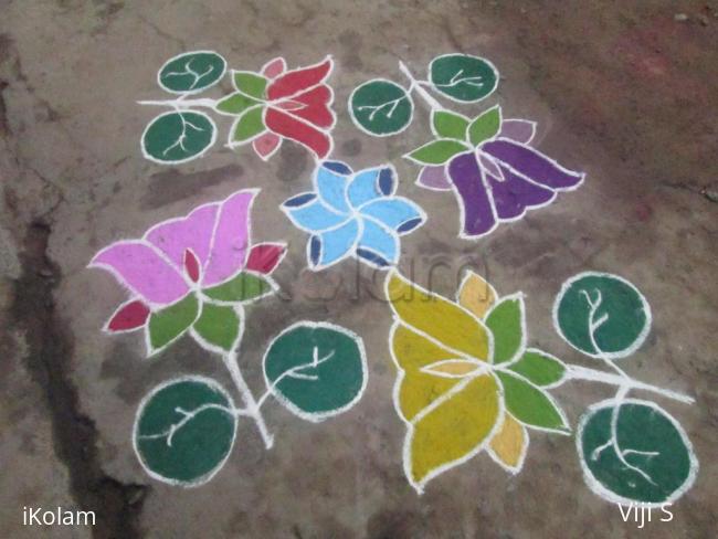 Rangoli: beautiful flower kolam