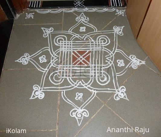 Rangoli: Padikolam