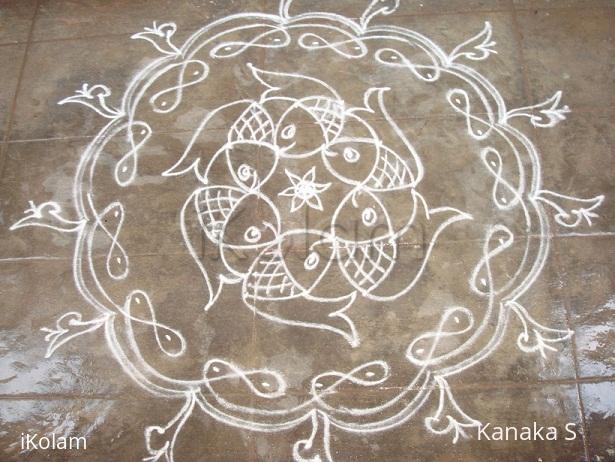 Rangoli: fish kolam