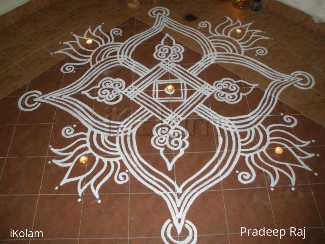 Rangoli: karthigai kolam