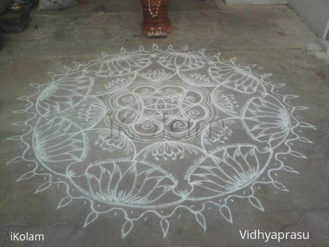 Rangoli: Rangoli for tulasi