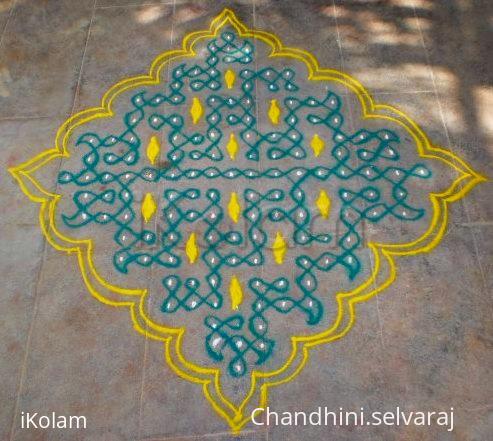 Rangoli: Rajamma aunty's puzzle-chikku kolam