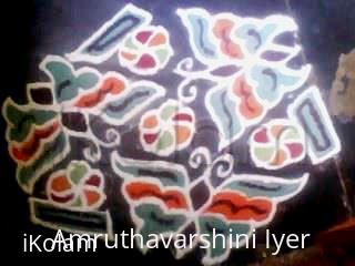 Rangoli: pattam pucchi kolam