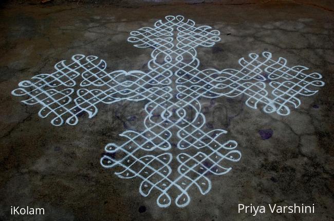 Rangoli: Margazhi kolam 9 Dotted and chikku